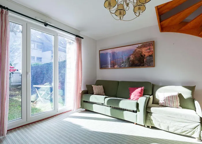 Дом отдыха Maison Cosy Pour 4 Pers, Animaux Admis, Parking, Pres Centre Saint-lary - Fr-1-296-536 *